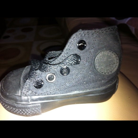 Shoes - Picture 2 of 3