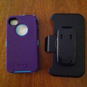 RESERVED NWOT Otter box for iPhone 4