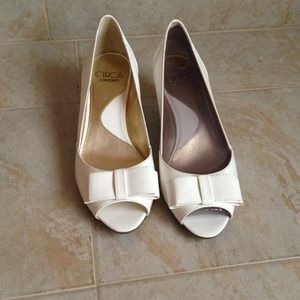 ✂Price Cut✂ White heels
