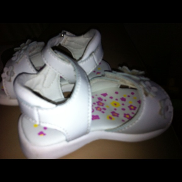 Sandals - Picture 2 of 2