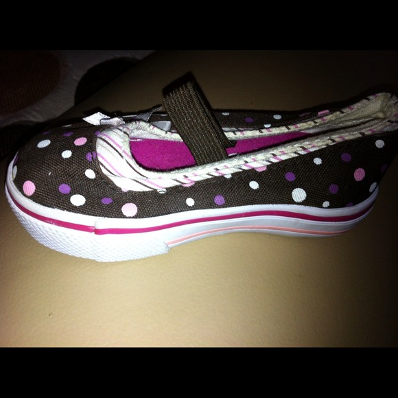 Shoes - Picture 2 of 2