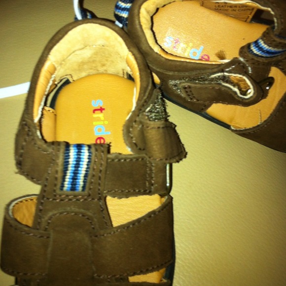 Sandals - Picture 2 of 2