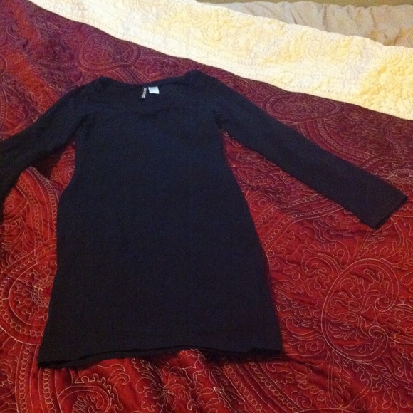Long-sleeve black tunic/dress