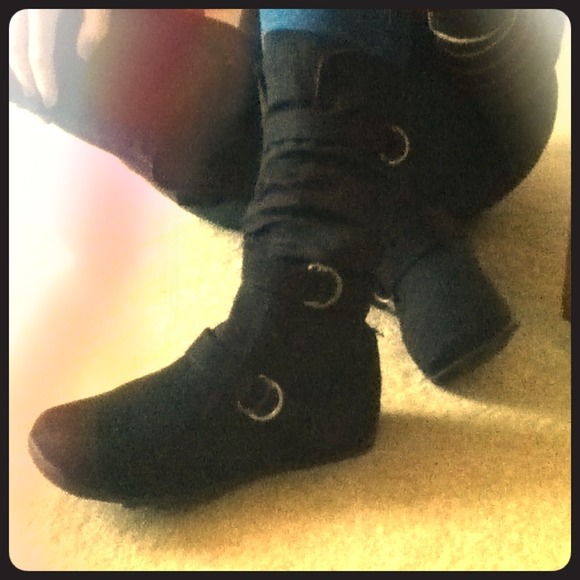 ❌Sold in bundle❌-New boots!
