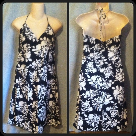 🚫SOLD🚫H&M floral halter dress 12 - Picture 1 of 3