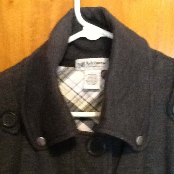 Jacket🎀REDUCED🎀 - Picture 2 of 4