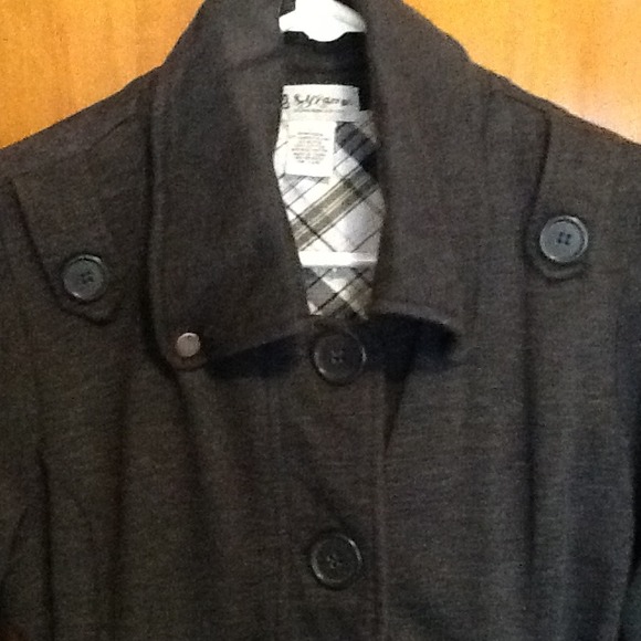 Jacket🎀REDUCED🎀 - Picture 4 of 4
