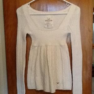 Hollister sweater