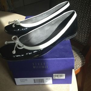 Stuart Weitzman flat
