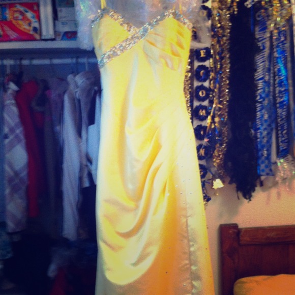 dillards prom dresses yellow