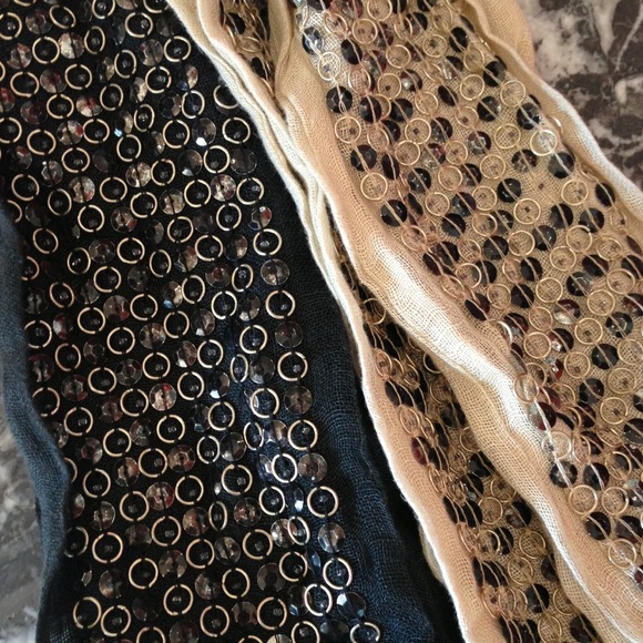 🎀 Additional Photos 🎀 Beaded Scarves