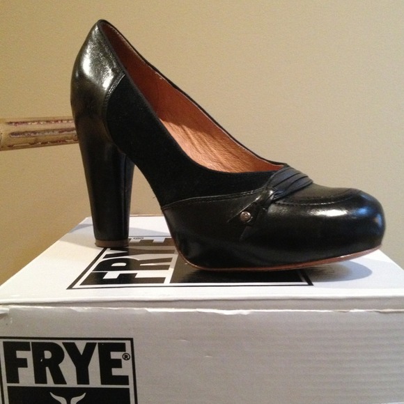 Frye Shoes - FRYE Liv Shootie Black Leather&Suede platform pump