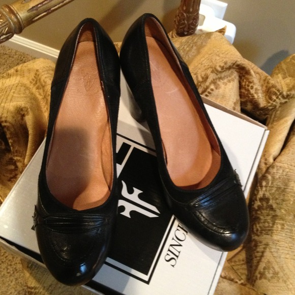 FRYE Liv Shootie Black Leather&Suede platform pump - Picture 3 of 4