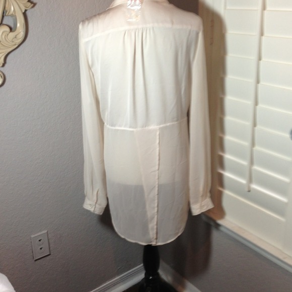 ❌SOLD❌Free People Short Shell Ivory - Picture 3 of 4