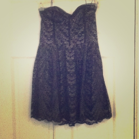 Stradivarius black lace dress -medium