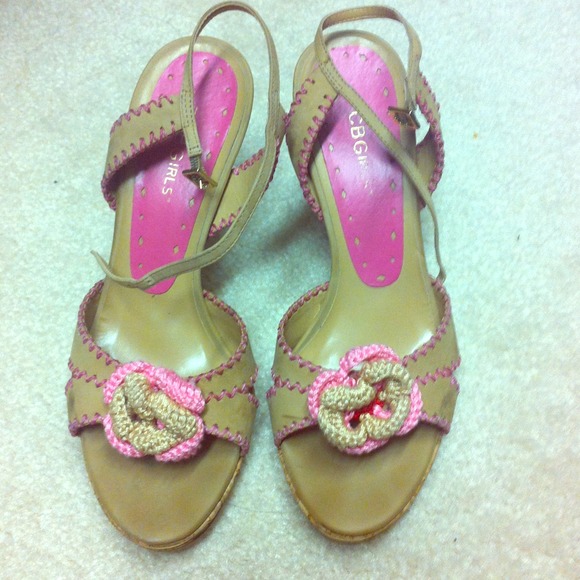 ~Reduced~ BCBG Sandals - Picture 1 of 3