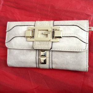 Guess clutch wallet.