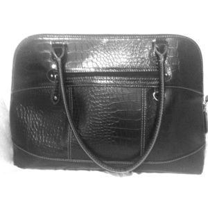 Black Merona brand purse