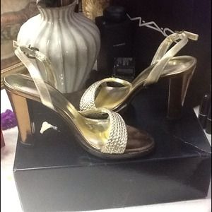 Colin Stuart metallic gold sandal