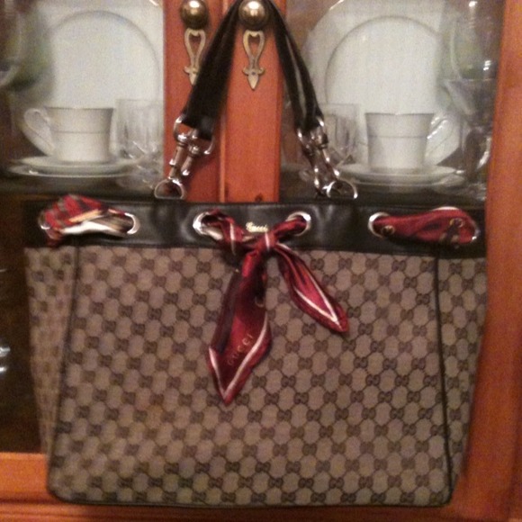 Gucci tote