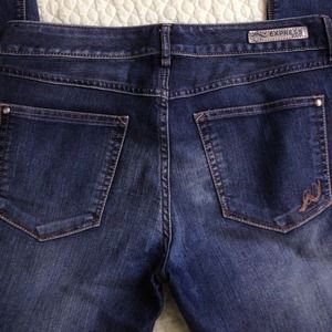 Express Stella barely boot 6