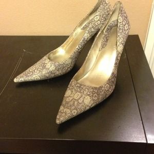 Snake print pumps