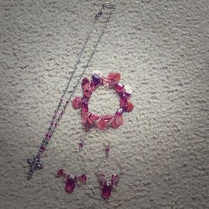 Beautiful cross necklace, and matching set!