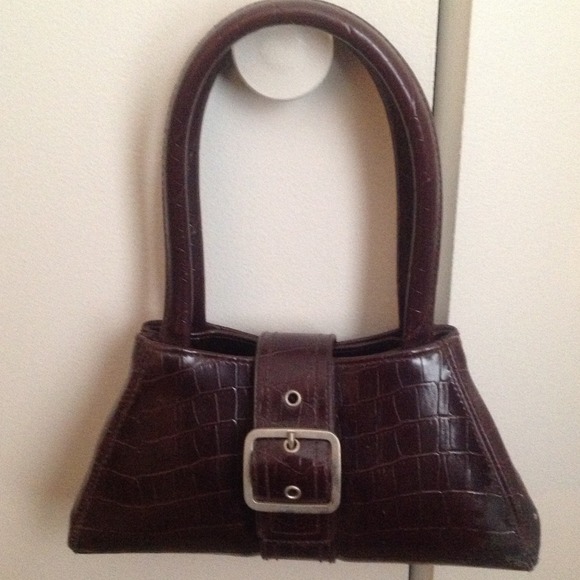 Adorable fake alligator skin purse