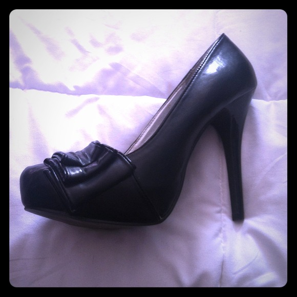 Black heels