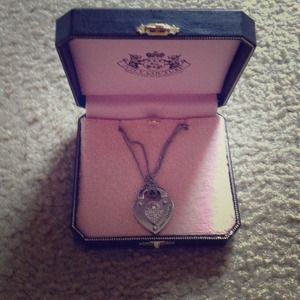Beautiful Authentic Juicy Couture necklace!