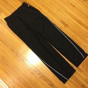 Nike lined wind pants