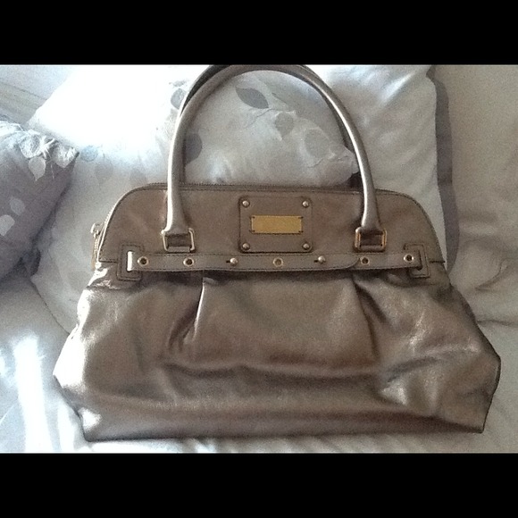 Marc Jacobs Handbags - New Mark Jacobs authentic, org 775 selling for 450