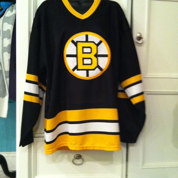 *RESERVED* Bruins Antique Jersey