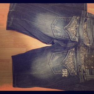 Miss Me Jeans, Cute design on back, 🚫Traded🚫
