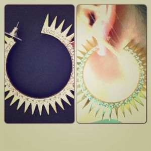 NWTBEBE Gold Spiked Earrings