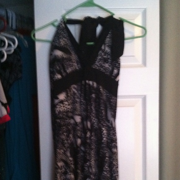 Long leopard mutltiprint V neck dress - Picture 1 of 2