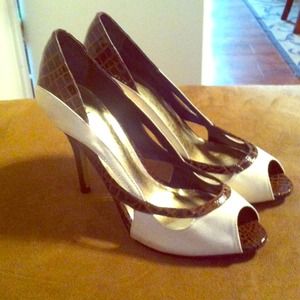 Bakers Brown/ Beige heels