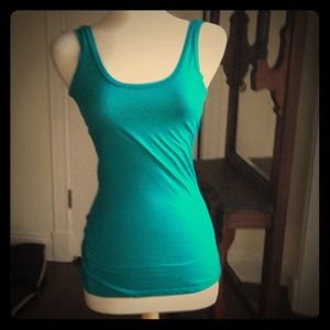 LnA Tank Top