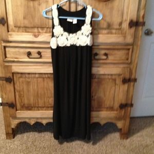 !!REDUCED!! Size M Newport News dress