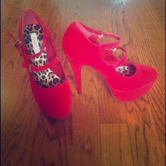 Qupid Red Velvet Double Mary Jane Pumps!