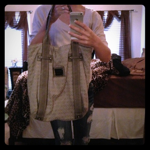 Large Guess Tote
