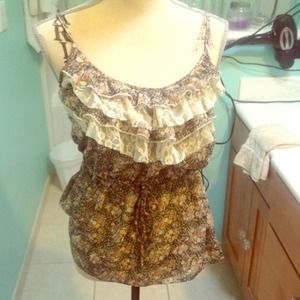 Floral ruffle blouse