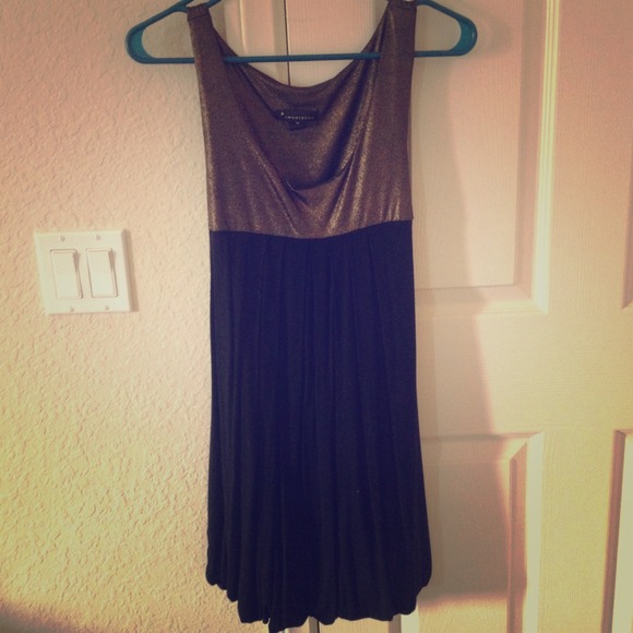 Dress - Picture 1 of 2