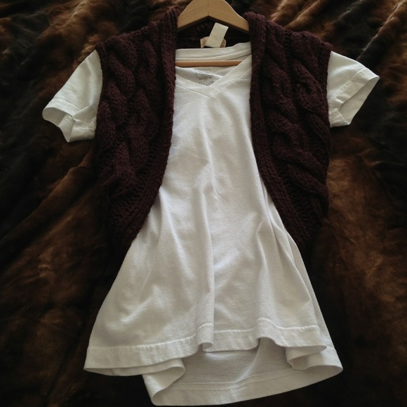 Knit Sweater Vest - Picture 4 of 4