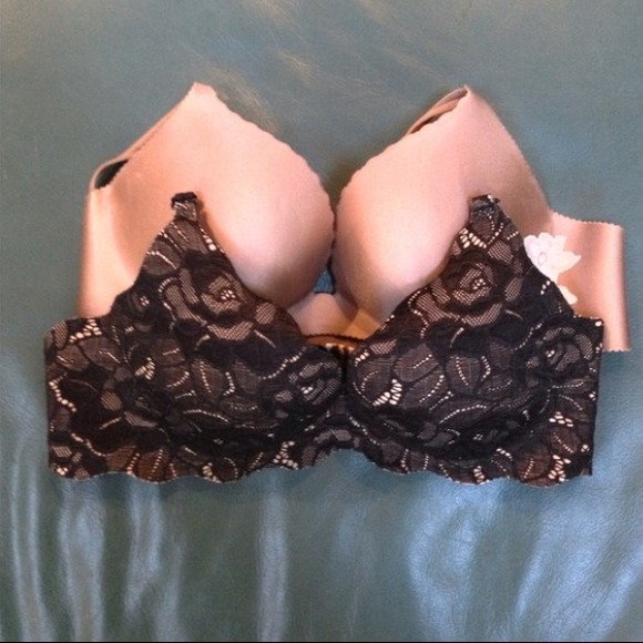 Victoria's Secret Other - Bundle Victoria Secret Bra's