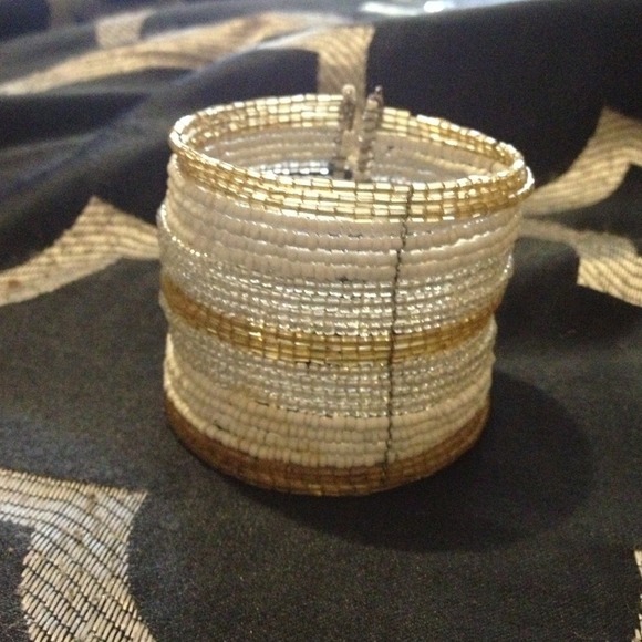 Beaded bangle - Picture 3 of 3