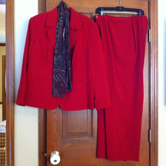 3 piece women's suite