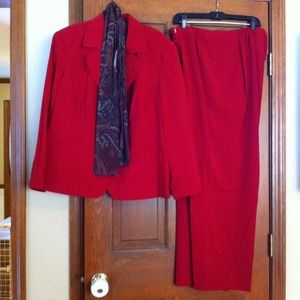 3 piece women's suite