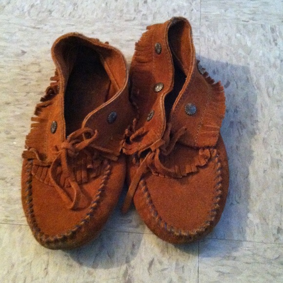 🔴SOLD🔴Minnetonka  moccasin