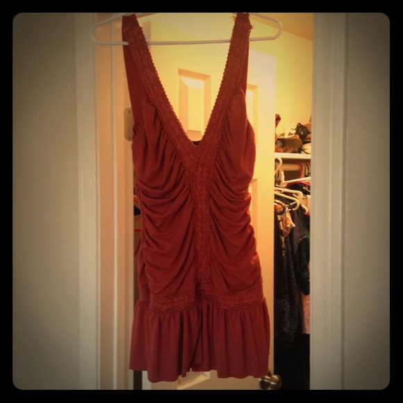 Top (over leggings) or short dress
